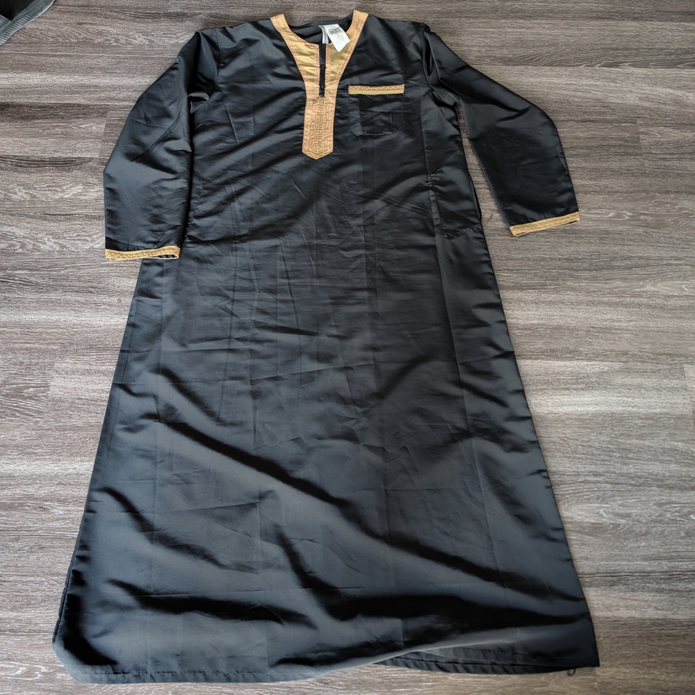 East Essence Clothing Size XL (60) Thobe